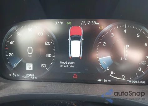 2018 Volvo Xc60 T5 Momentum из США, поврежденный, VIN YV4102RK3J1076650